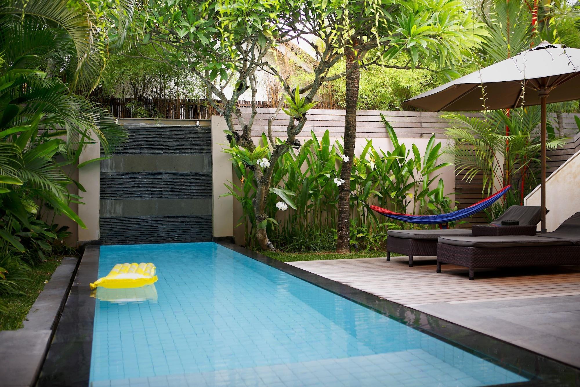 Bali Island Villas And Spa Seminyak Esterno foto