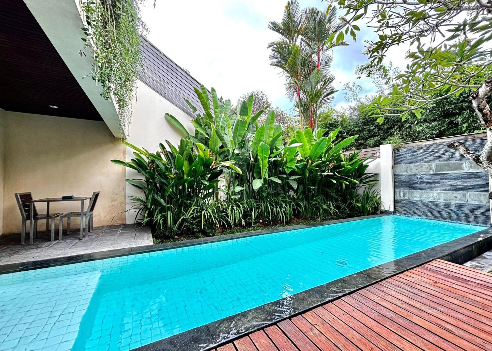 Bali Island Villas And Spa Seminyak Esterno foto