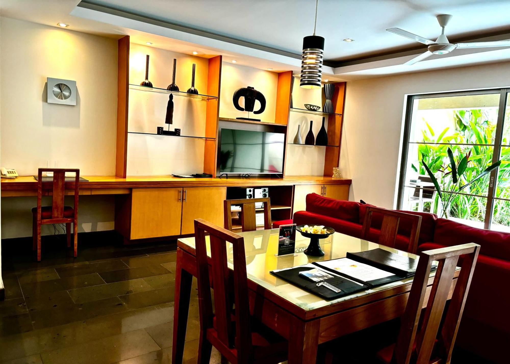 Bali Island Villas And Spa Seminyak Esterno foto